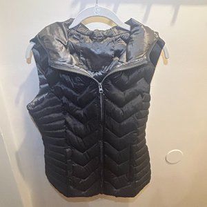 Be By Blanc Noir Vest